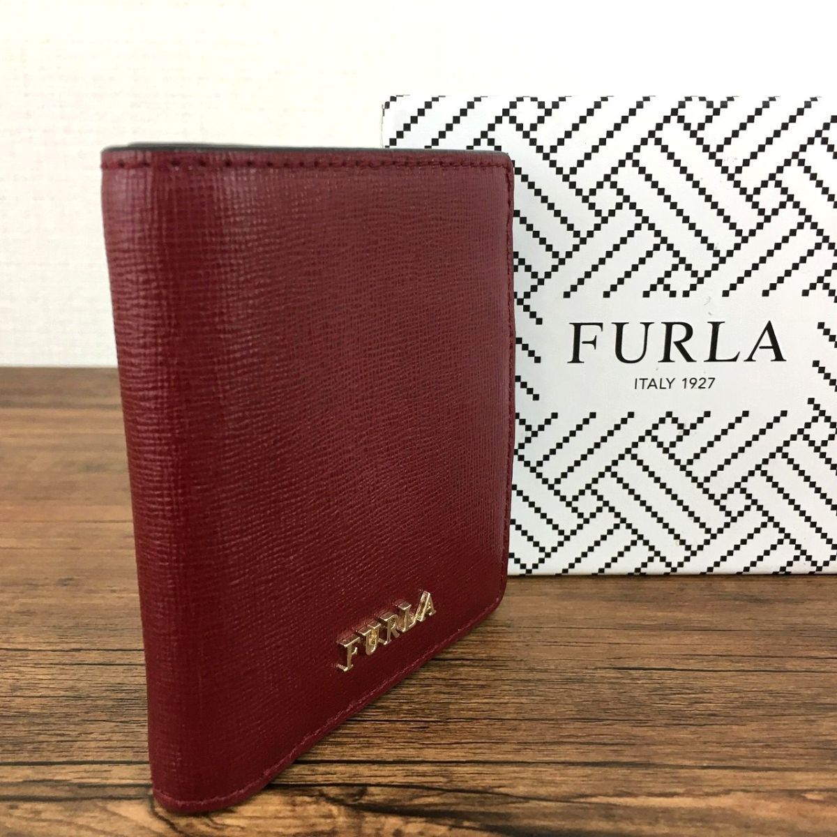 未使用品 FURLA 二つ折り財布 ワインレッド フルラ 253-