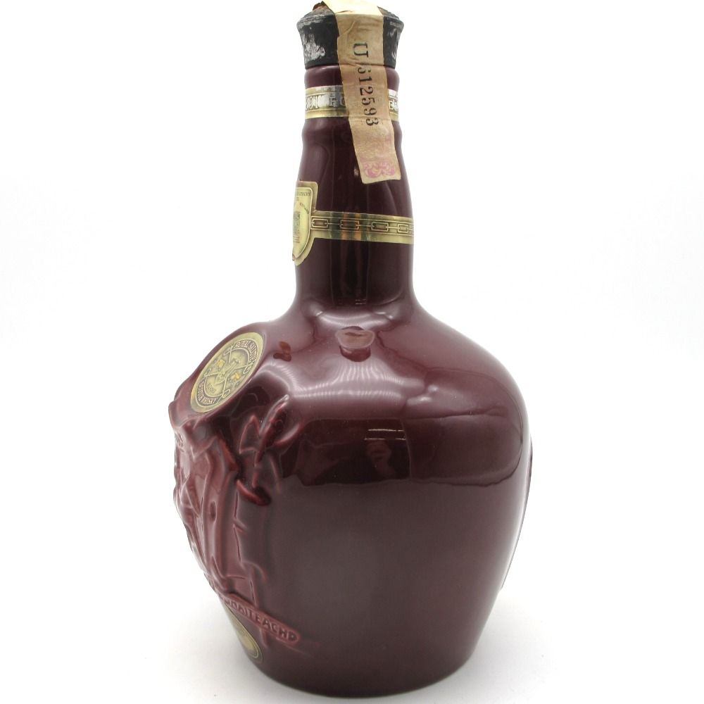 ROYAL SALUTE ロイヤルサルート 21年 推定80年代 レッドボトル 赤 陶器 700ml 40% 重量約1245g 袋付き シーバスリーガル  洋酒 古酒 未開栓 - メルカリ