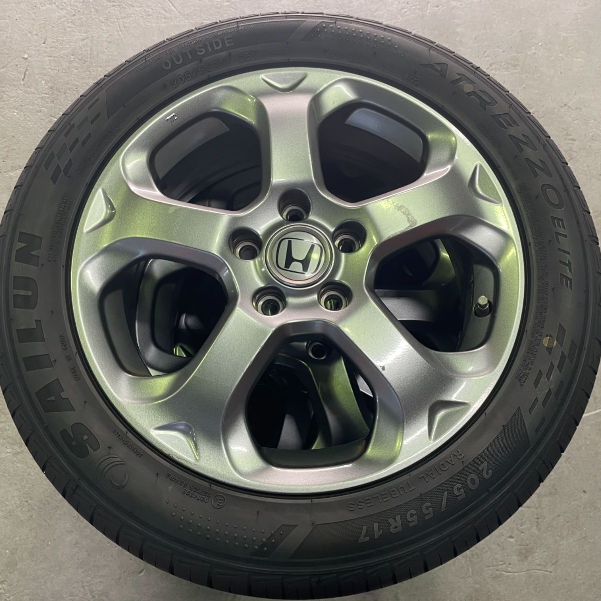 タイヤ ホンダ ストリーム 17 6 J 55 205 R バリ溝 4本セット 営業所止め発送 ･ 除く