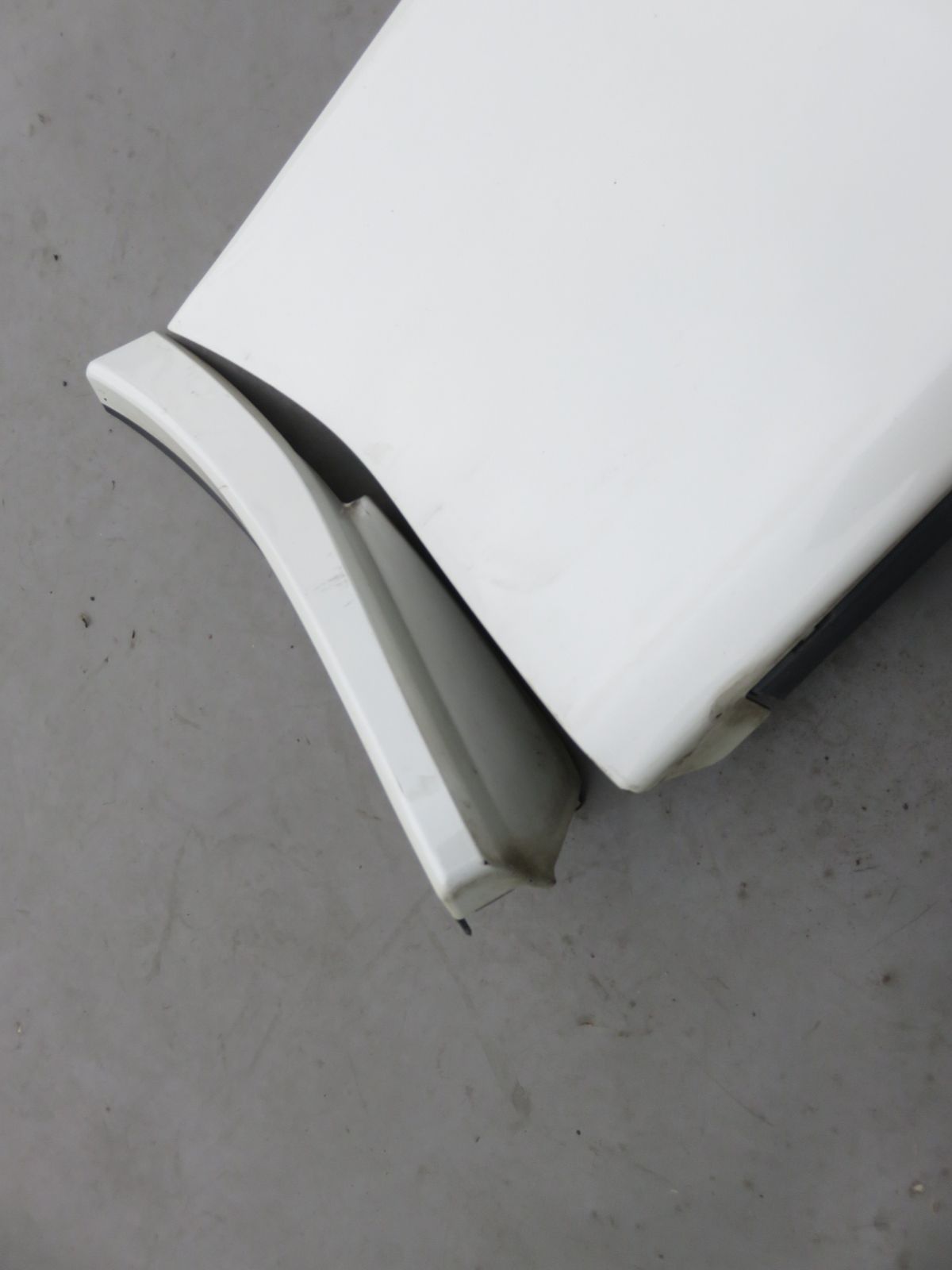 サイドパネル 右前