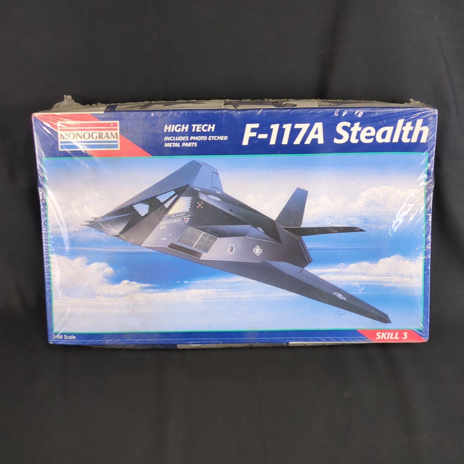 輸入キット MONOGRAM モノグラム 5834 1 48 F-117A STEALTH