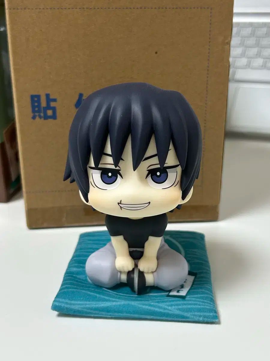 シンプルな開封/状態良好 甚爾 るかっぷ + クッション 特典 O