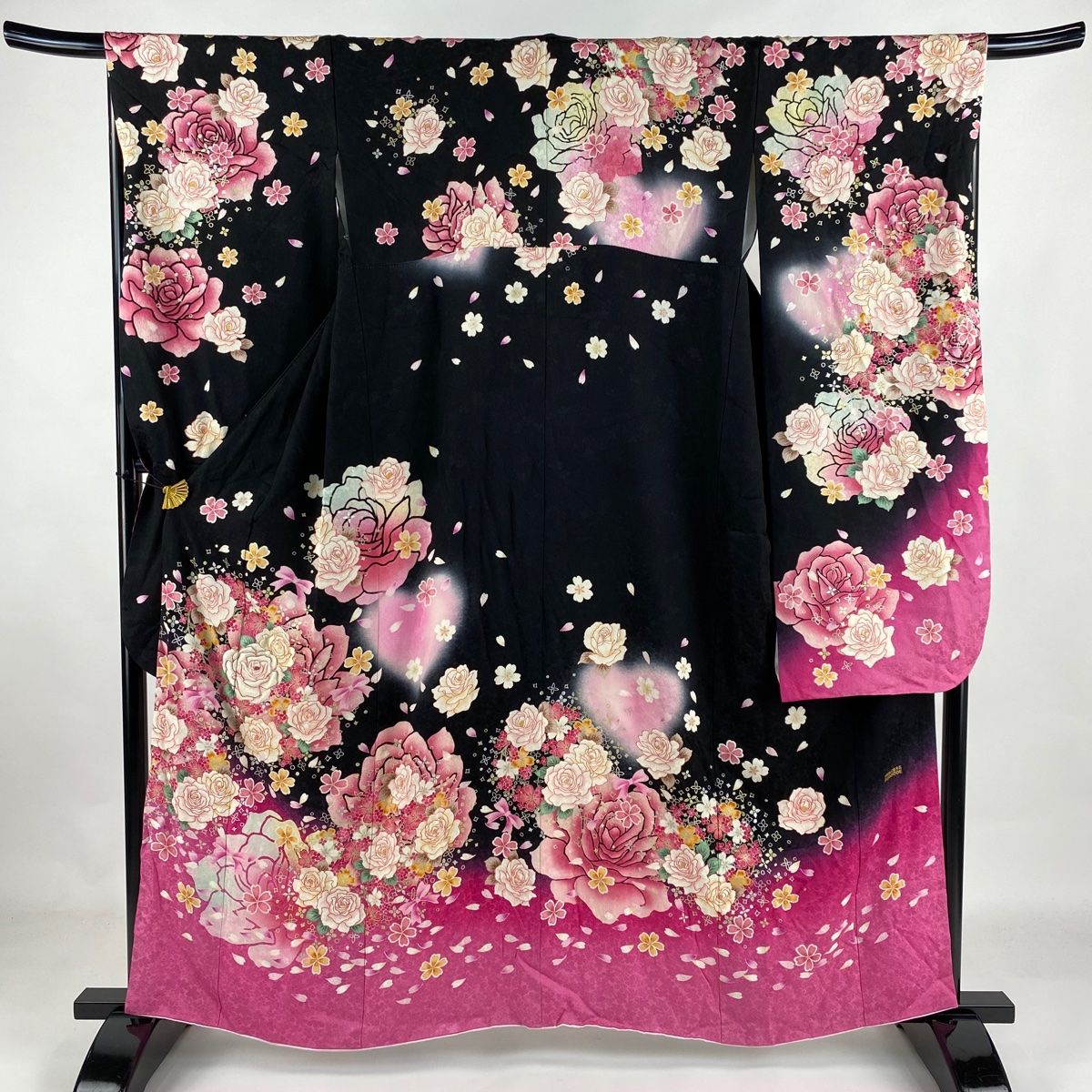 振袖 身丈161cm 裄丈67cm M 袷 薔薇 桜 金銀彩 刺繍 黒 正絹 名品