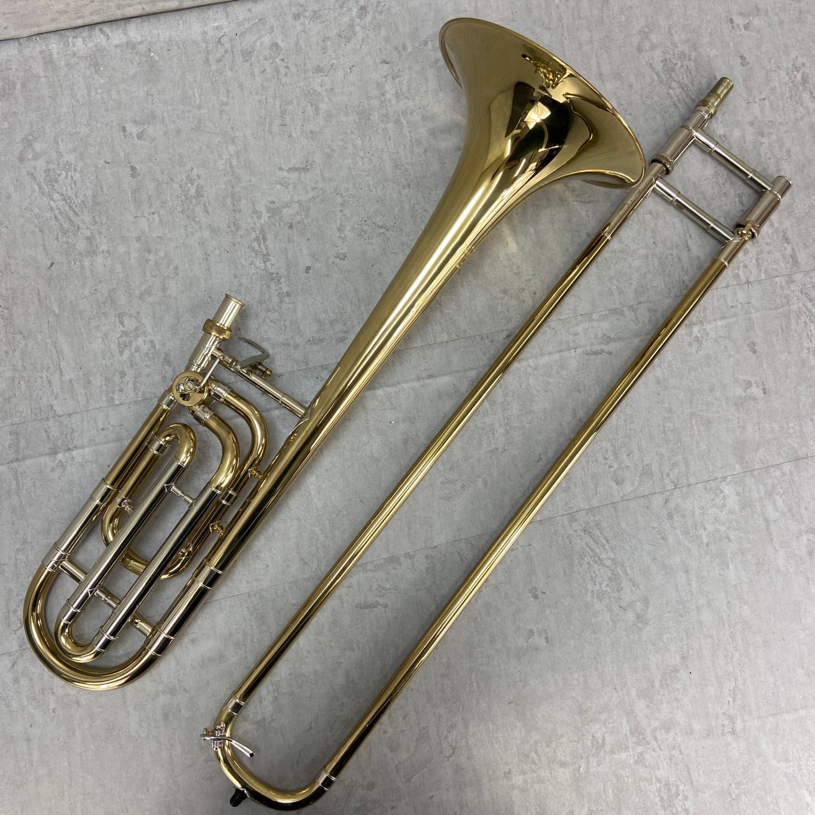 ヴィンセントバック　テナートロンボーン 金管楽器　細管　ハードケース VINCENT BACH ビンセントバック テナートロンボーン