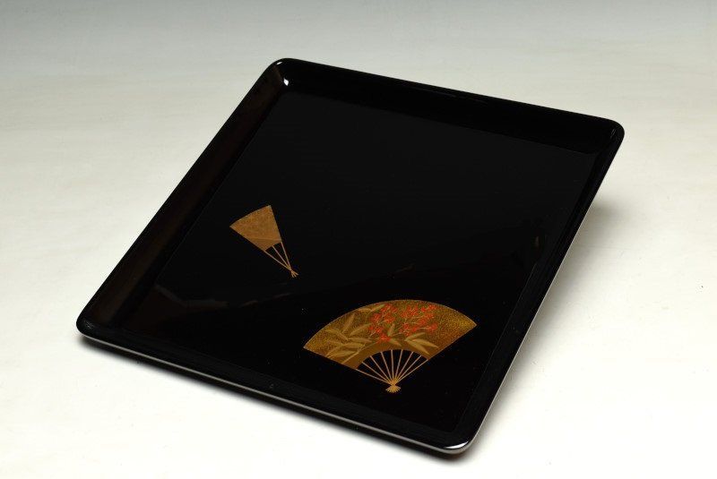 輪島塗　扇面金蒔絵黒塗　広蓋　会席　御膳　茶懐石　四方盆 BJ080 黒塗 金蒔絵 鶴蒔絵 ツル 角盆 お盆 広蓋 香盆としても 梨子地