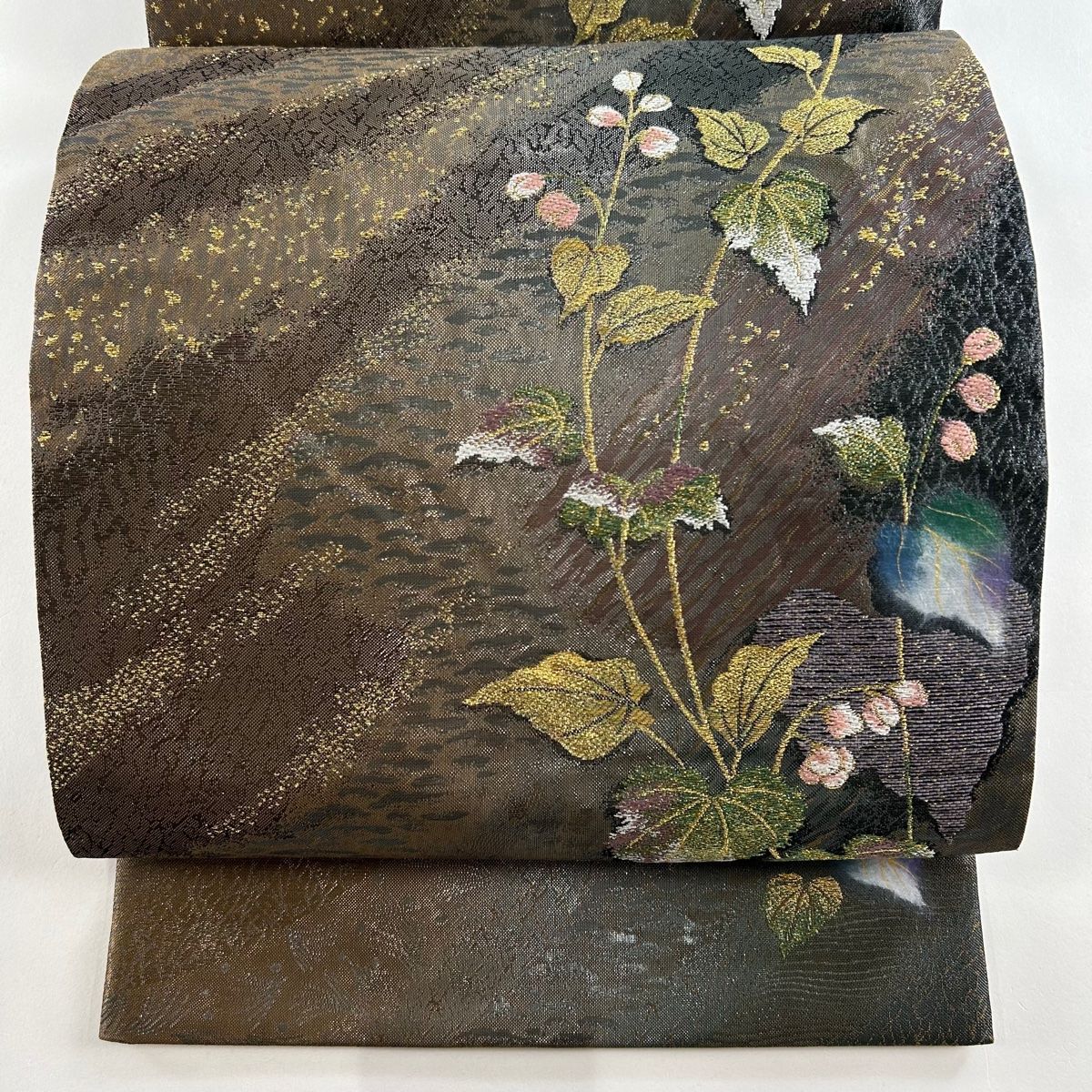 未使用品 袋帯 花文 くすみグリーン 金糸 銀糸 長さ4m33cm お洒落 正絹 未使用品 袋帯 花文 くすみグリーン 金糸 銀糸 長さ4m33cm
