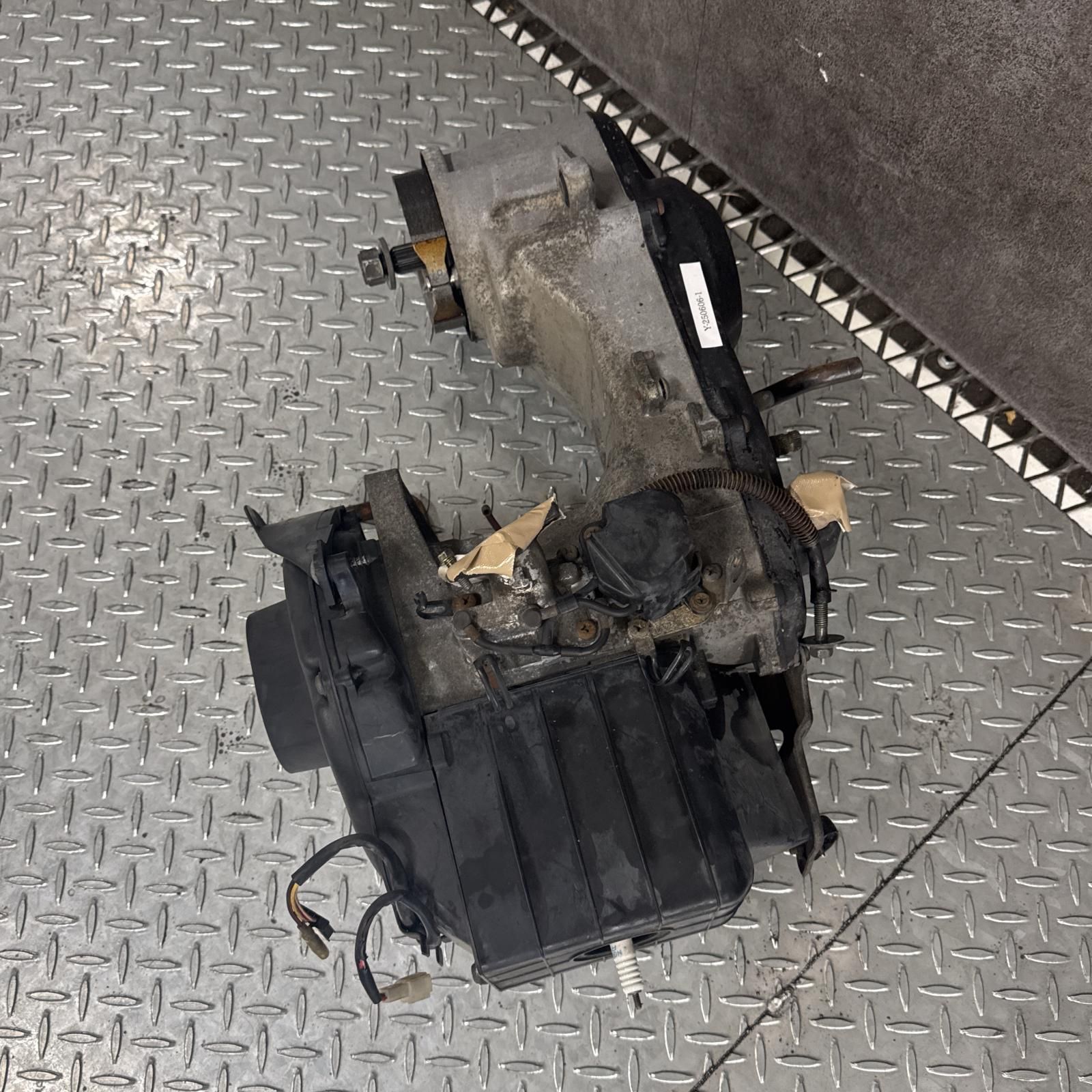 SUZUKI アドレスV100 CE11A エンジン スズキ - メルカリ