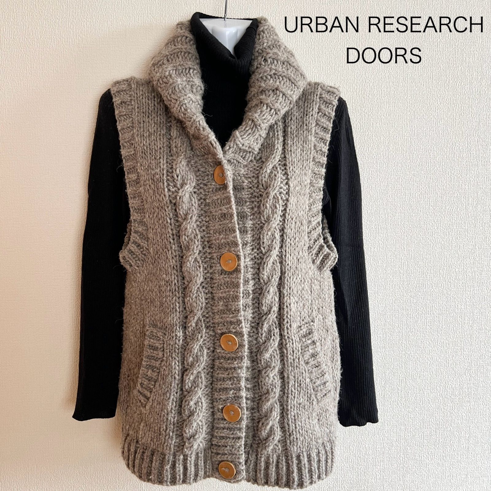 URBAN RESEARCH DOORS - URBAN RESEARCH DOORS ペルーローゲージ ニットベスト Amazon | [アーバンリサーチ] DOORS ペルーローゲージニット
