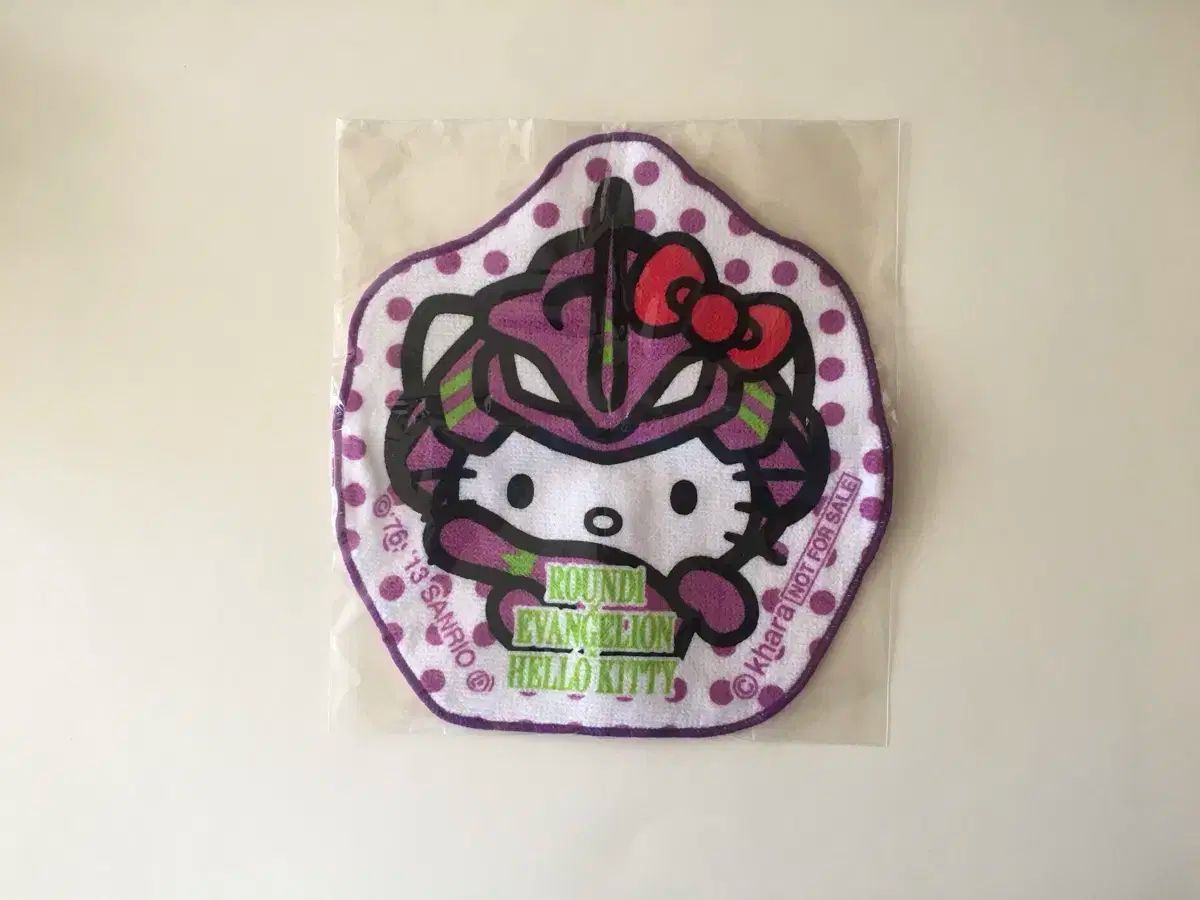 入手困難品❣️美品❣️キティちゃん・エヴァンゲリオンコラボ エヴァンゲリオン キティ コラボ ハンカチ - メルカリ