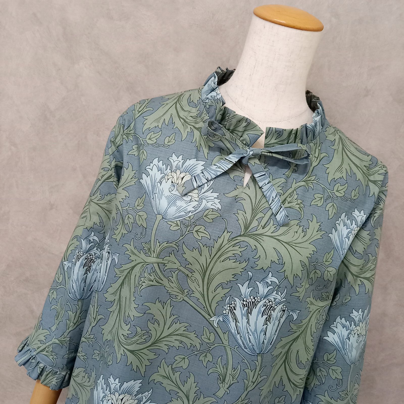 ブラウス アネモネの丘