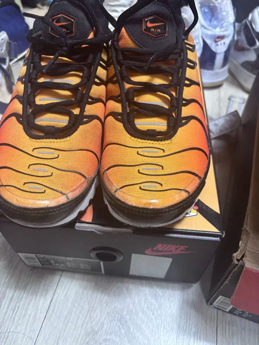 NIKE(ナイキ) マックスプラスオレンジ 265 og