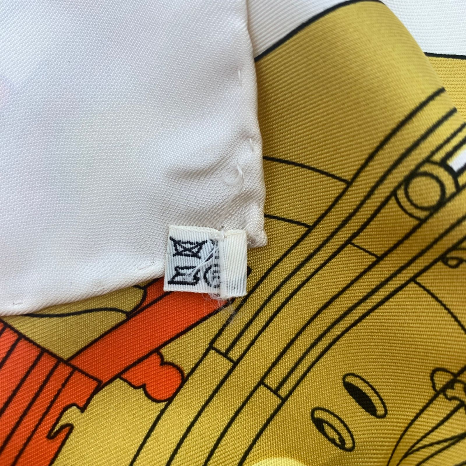 HERMES エルメス カレ90 PROUES プロテウス アイボリー x レッド