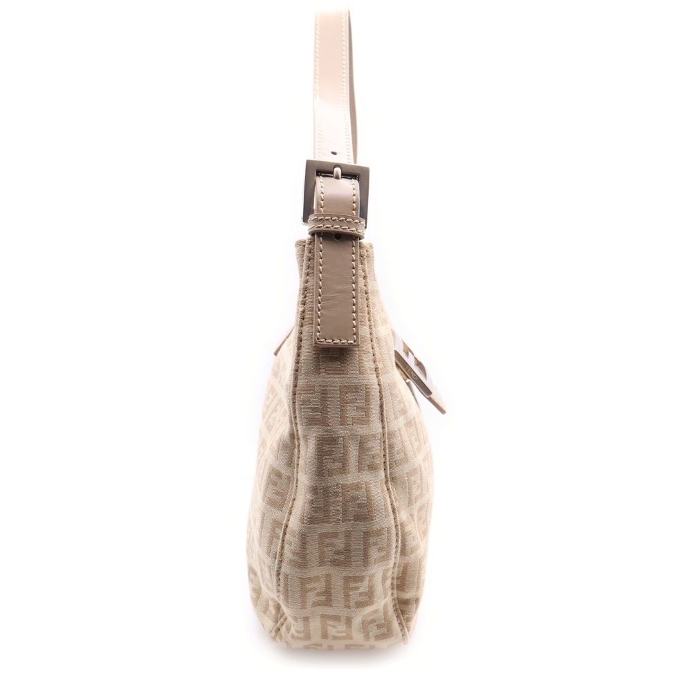 Fendi フェンディ マンマバケット FFロゴ ハンドバッグ アイボリー FENDI (フェンディ) マンマバケット ハンドバッグ ワン