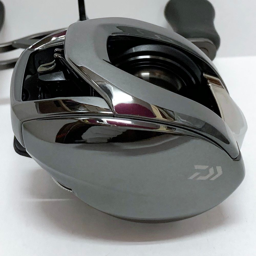 DAIWA - 【加古川店】 中古 Daiwa | ダイワ リール 24スティーズSVTW 100H 【ベイトリール/右ハンドル】 【86】 839_1_800.jpg?20231106104248