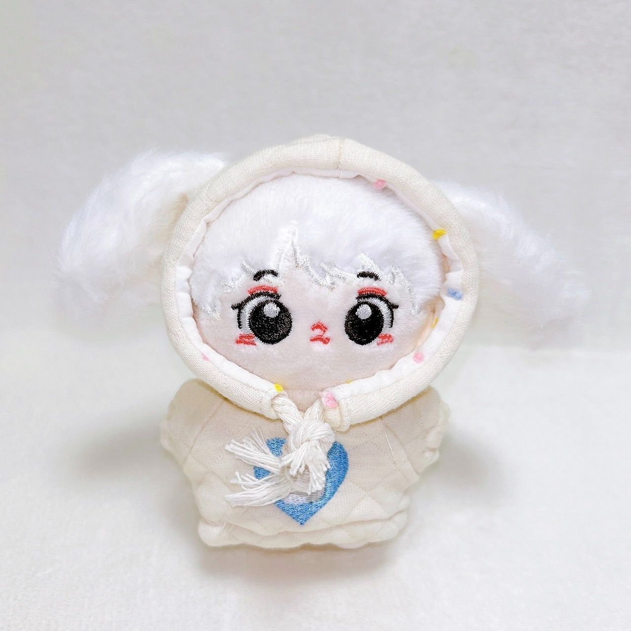 H*o様 自作ぬい フェアリーちゃん 無属性 ぬいぐるみ 白肌 10cm ぬい本体 海星体 ひつじ 白髪 男の子 無属性 着せ替え