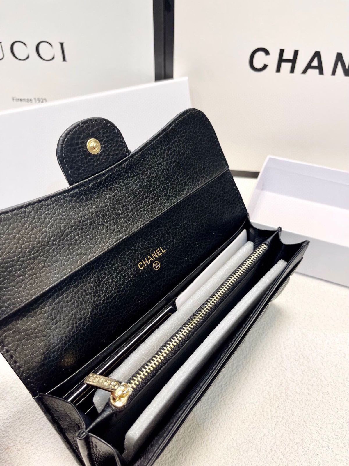 【セレブな高級感♪】CHANEL フラップウォレット 本日特価] シャネル レディース ウォレット 2つ折り ブラック