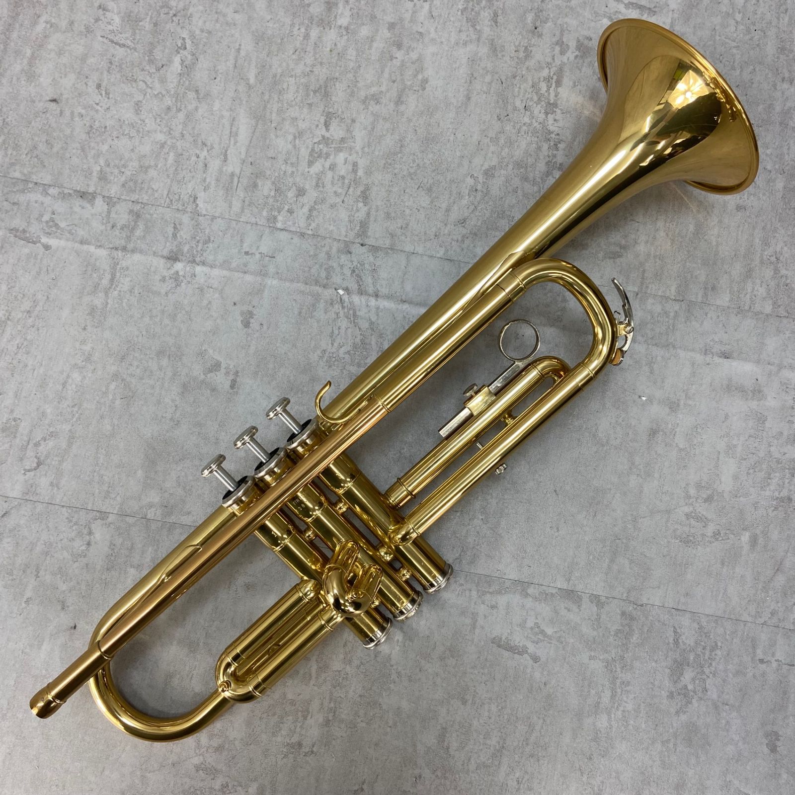 YAMAHA トランペット YTR-1335 イエローブラス MLボア マウスピース 純正ハードケース trumpet 管楽器 ヤマハ