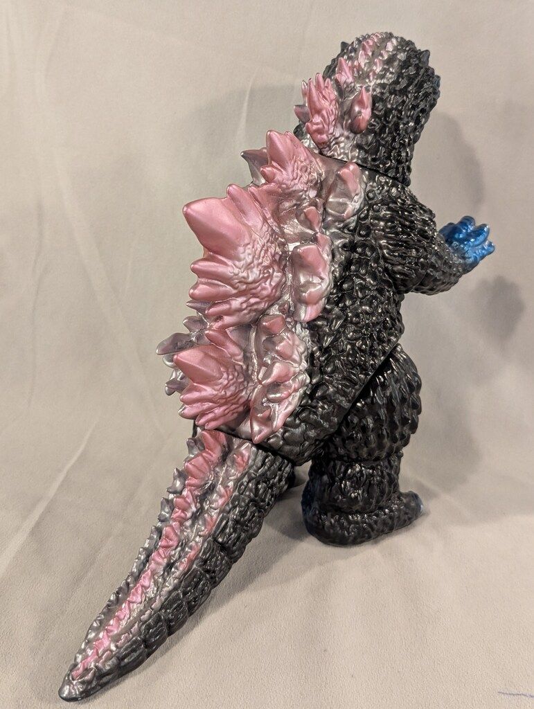 MEDICOM TOY - MEDICOM TOY ゴジラ2000 ミレニアムゴジラ2期 安楽安作 安楽氏が贈る「ミレニアムゴジラ」をご堪能あれ。ソフビモデル2