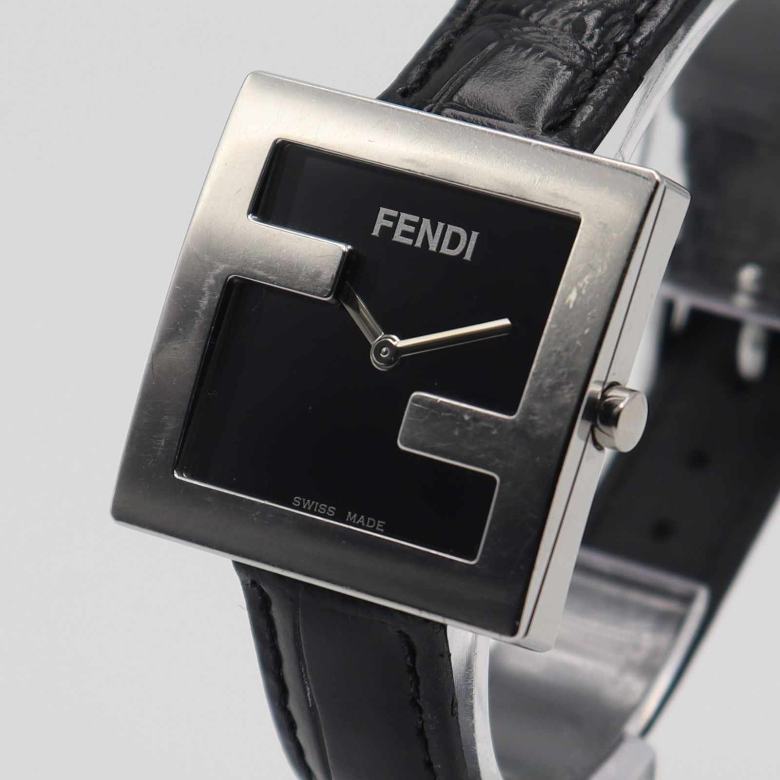 フェンディ FENDI オロロジ 4000L クォーツ ブラック文字盤 純正尾錠 ...