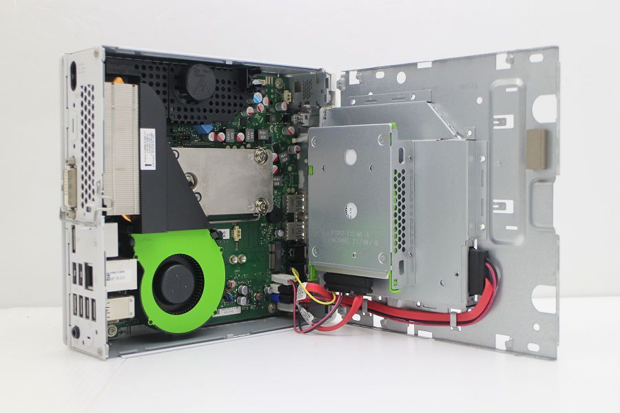富士通 ESPRIMO Q558/V Core i3 8100 3.1GHz/8GB/256GB(SSD)/DVD