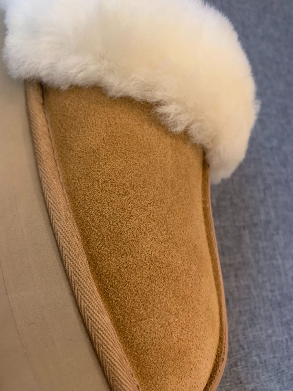 アグ UGG ディスケット シューズ スエード スリッポン厚底スノーブーツソールラバー100%