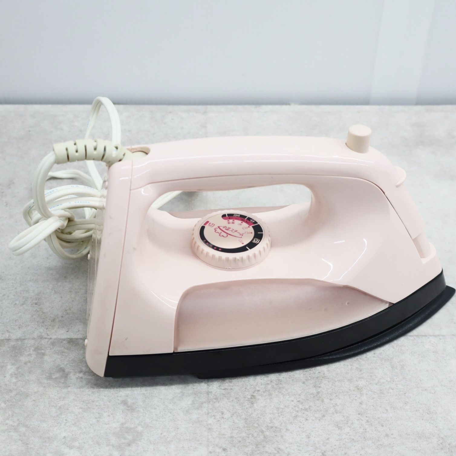 コードレススチームアイロン(ピンク) Amazon | パナソニック コードレススチームWヘッドアイロン