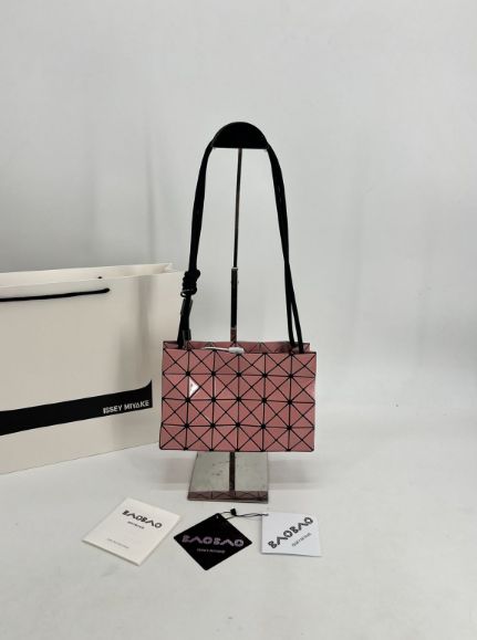 BAOBAO ISSEY MIYAKE バオバオイッセイミヤケトートバッグ ピンク