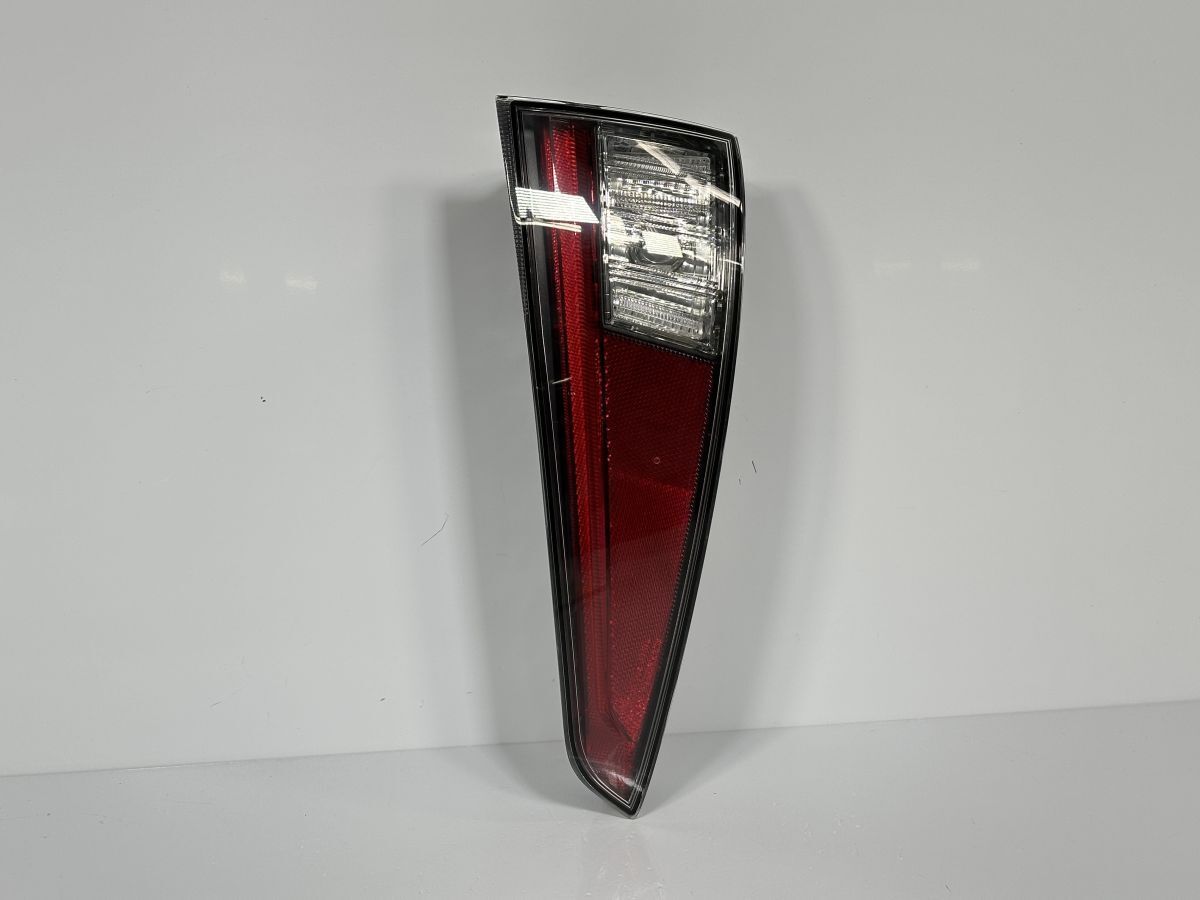 破損なし プリウス ZVW50 ZVW51 前期 純正 右テールランプ 右リアコンビネーションランプ 下側 LED 81581-47021 81580-47020 47-78 管28908