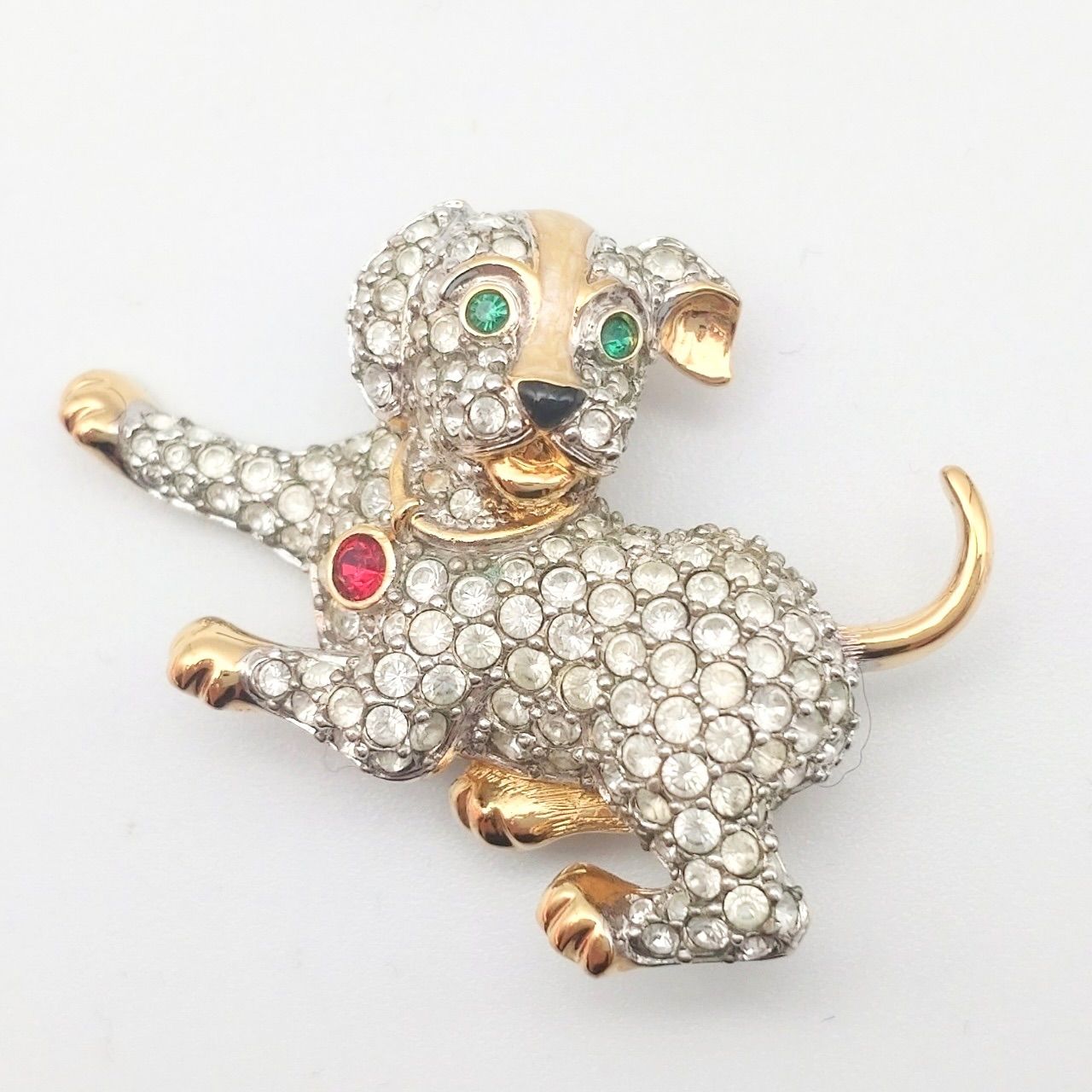 SWAROVSKI スワロフスキー 未使用 ブローチ 犬 わんちゃん