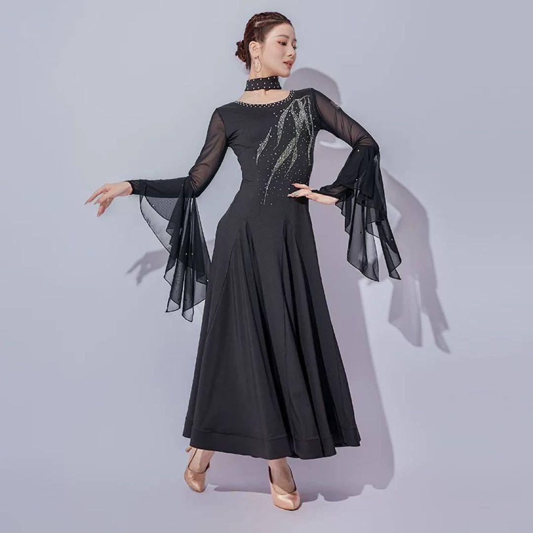 ストーン輝く✨スタンダードワンピース 練習着に最適 ストーン付きダンス練習用ワンピース??スタンダードの練習着におすすめ