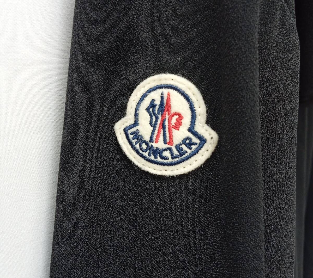 MONCLER モンクレール