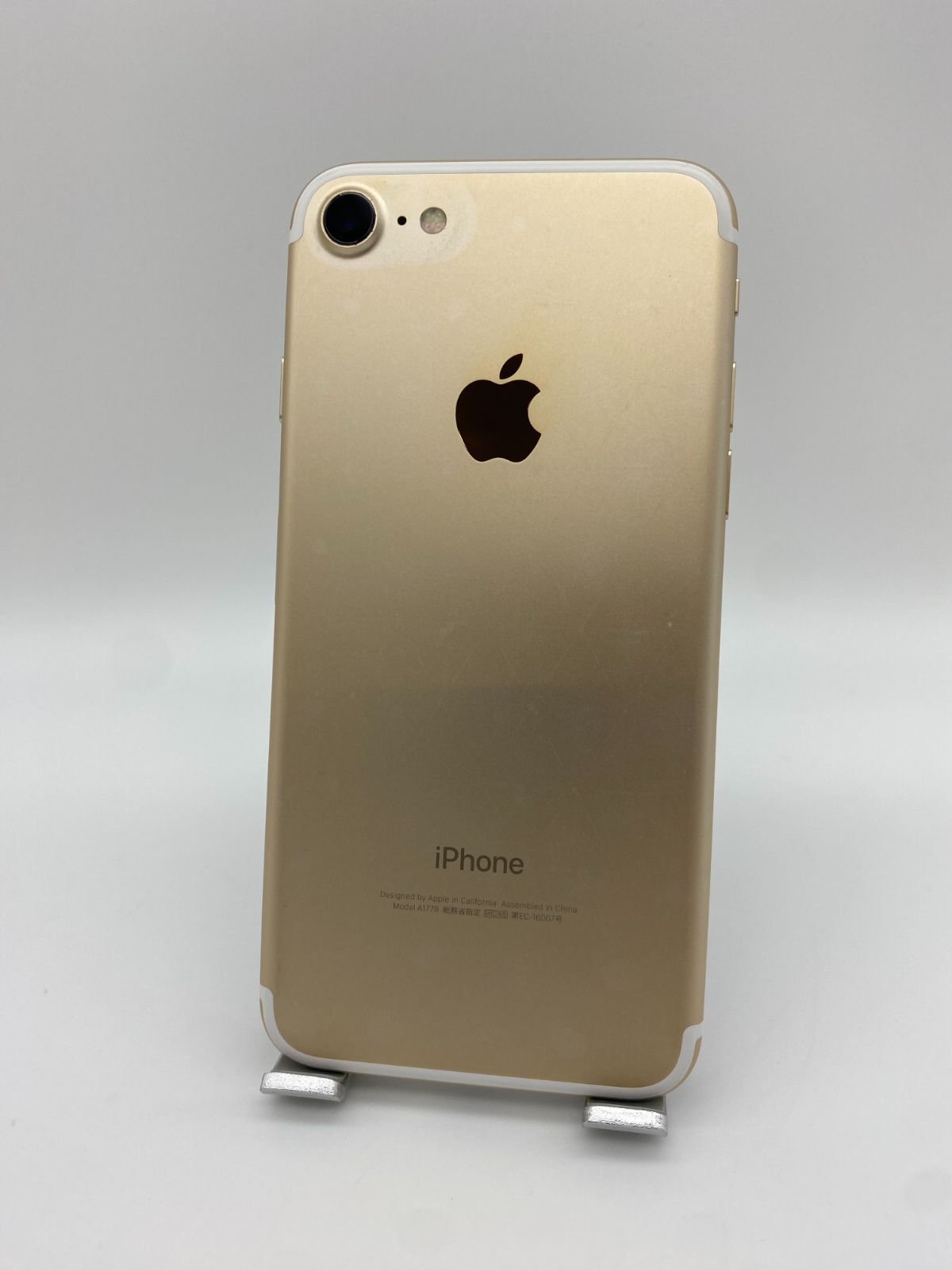 243★美品★iPhone7 32GBゴールド/シムフリー/大容量新品バッテリー ☆美品☆iPhone7 32GB ゴールド/シムフリー/大容量2300mAh 新品