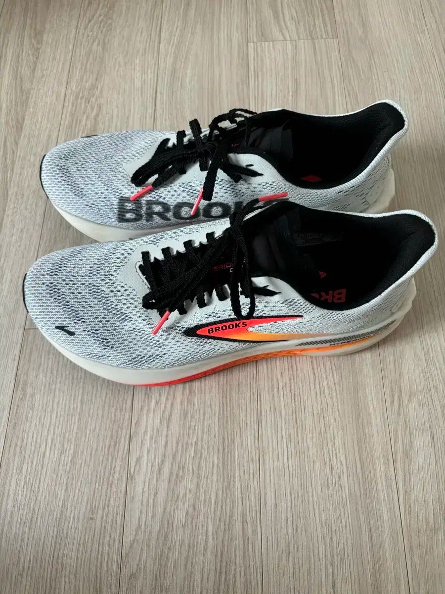 ブルックス ハイペリオン gts2 260