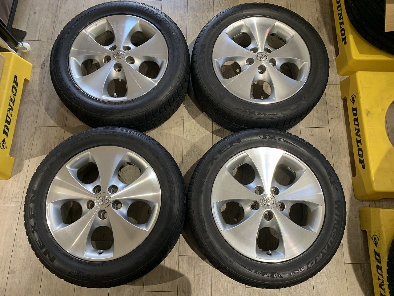 2409018】スタッドレス トヨタ 10系 アルファード ヴェルファイア 純正 