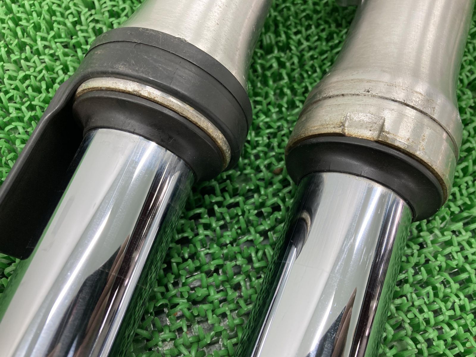 YAMAHA XJR1300 RP03J 純正フロントフォーク左右 再塗装済み ヤマハ