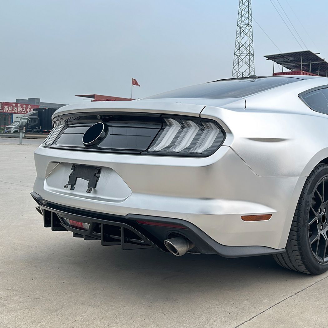 フォード Mustang 2018-2025用 エアロ リアリップスポイラー ディフューザー カスタムパーツ 目玉商品 ZRG898