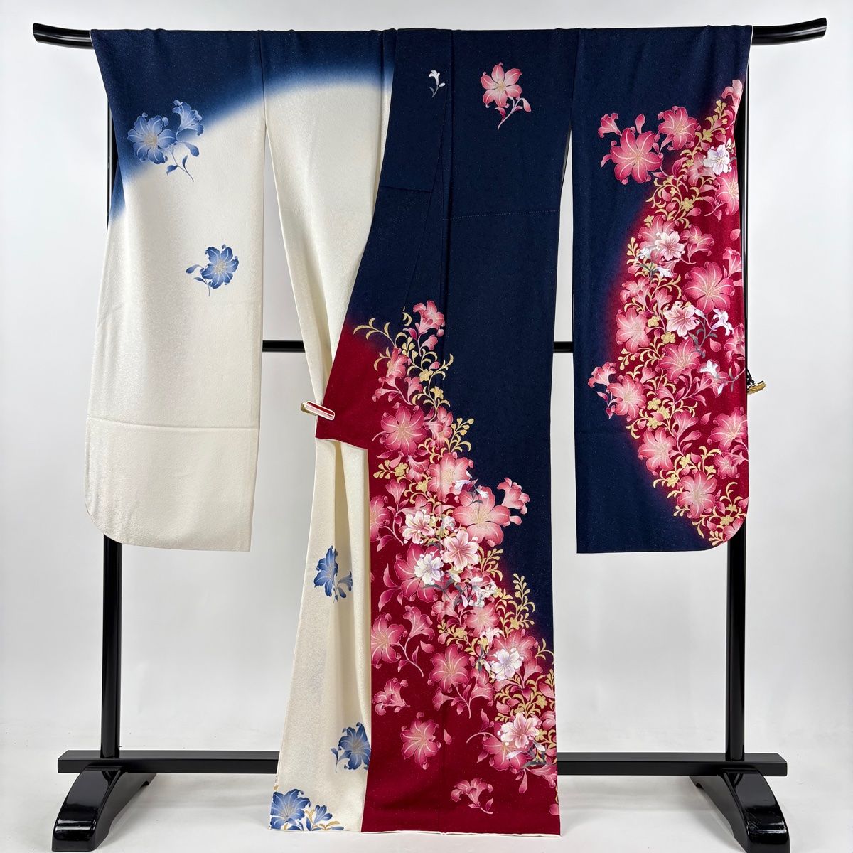 振袖 身丈166.5cm 裄丈70cm L 袷 やまと 草花 ユリ 銀通し 金彩