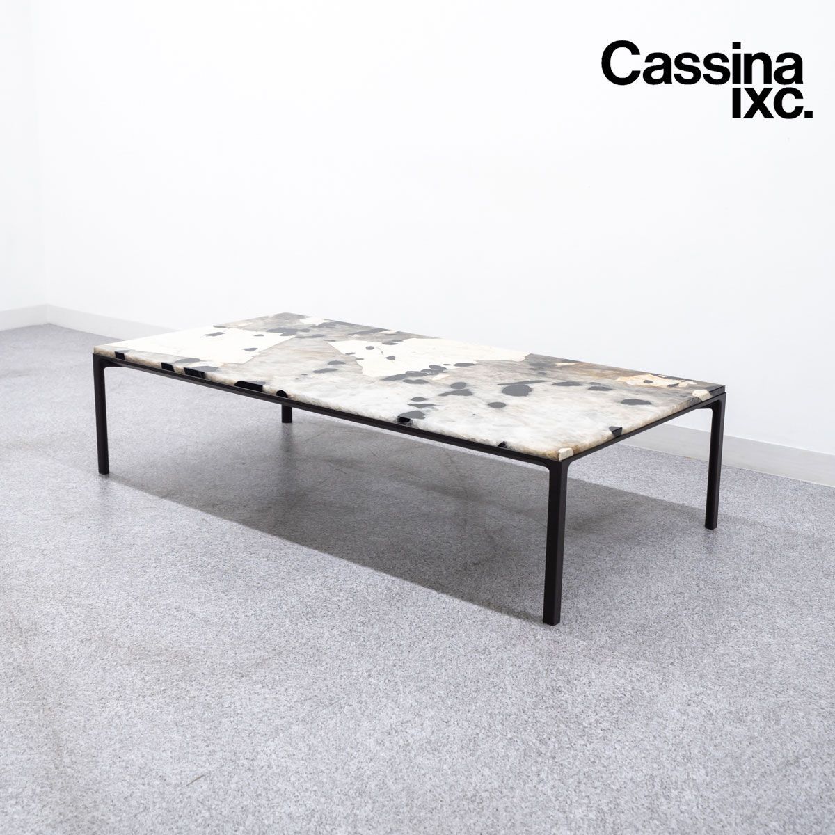 Cassina ixc カッシーナイクスシー WHARF ローテーブル Cassina ixc. カッシーナイクスシー WHARF ワーフ リビング
