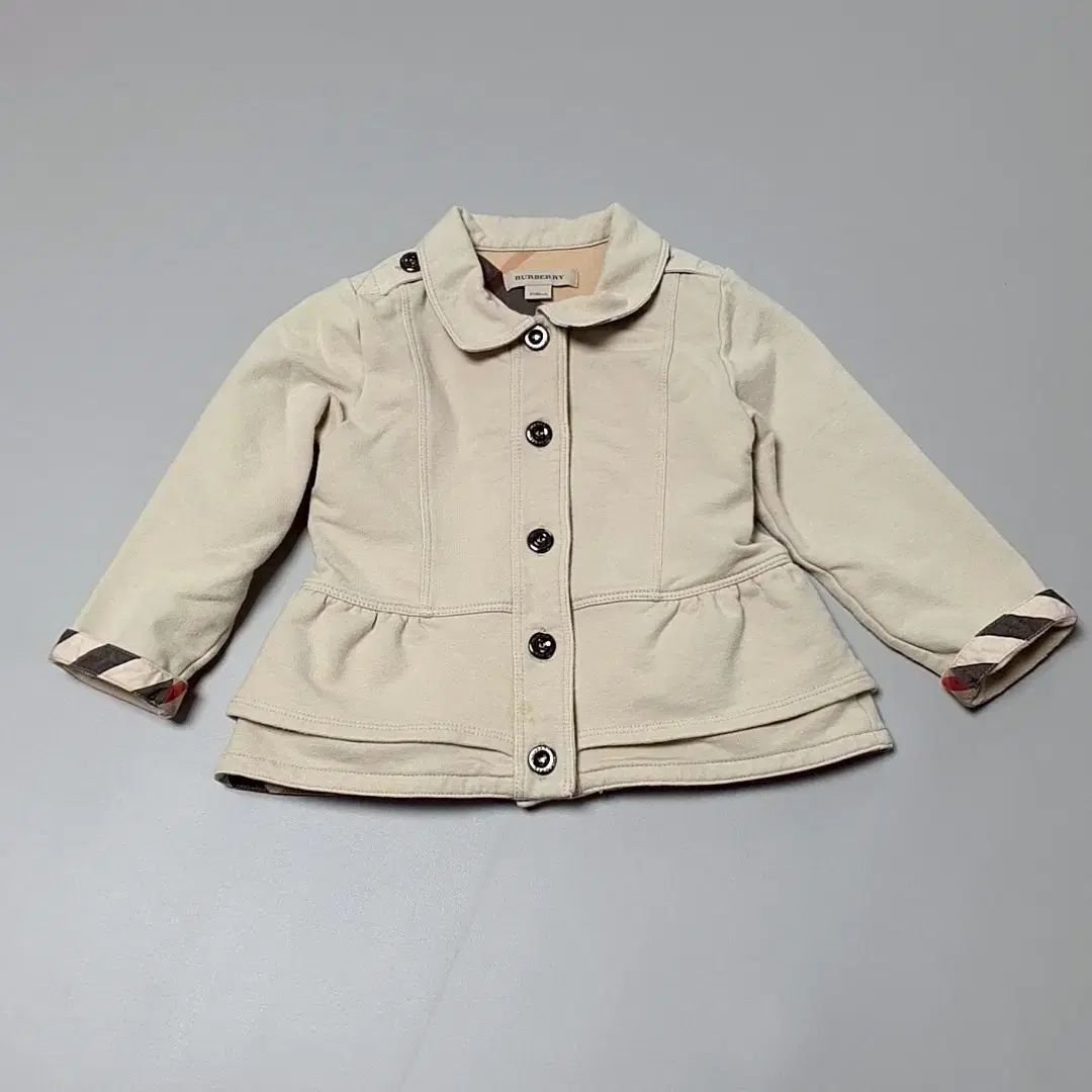 ⭐︎BURBERRY キッズジャケット 8Y128cm⭐︎ 86 ／ 2y ) BURBERRY(バーバリー ) ジャケット キッズ ⭐︎BURBERRY