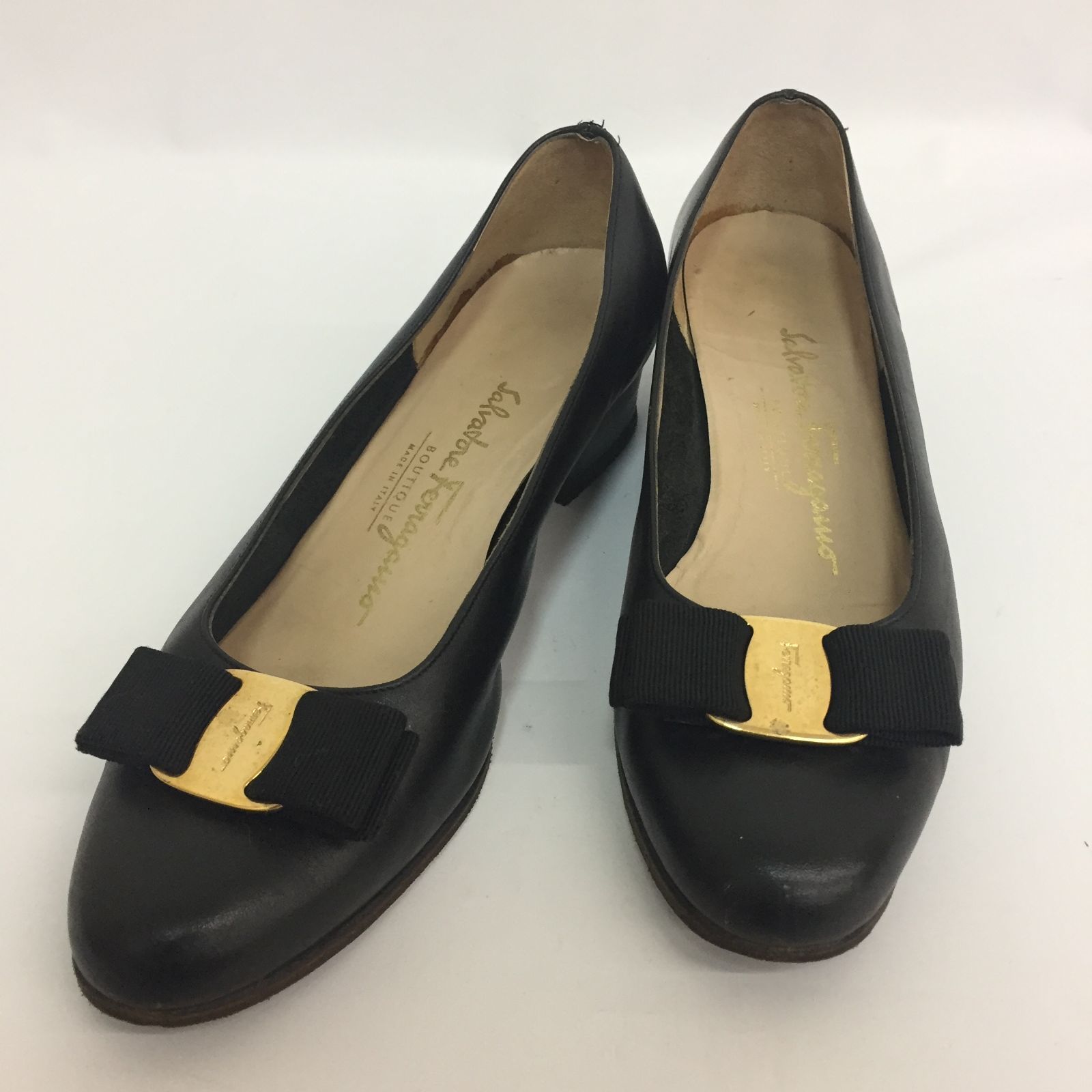 サルヴァトーレフェラガモ Salvatore Ferragamo パンプス 338 DB