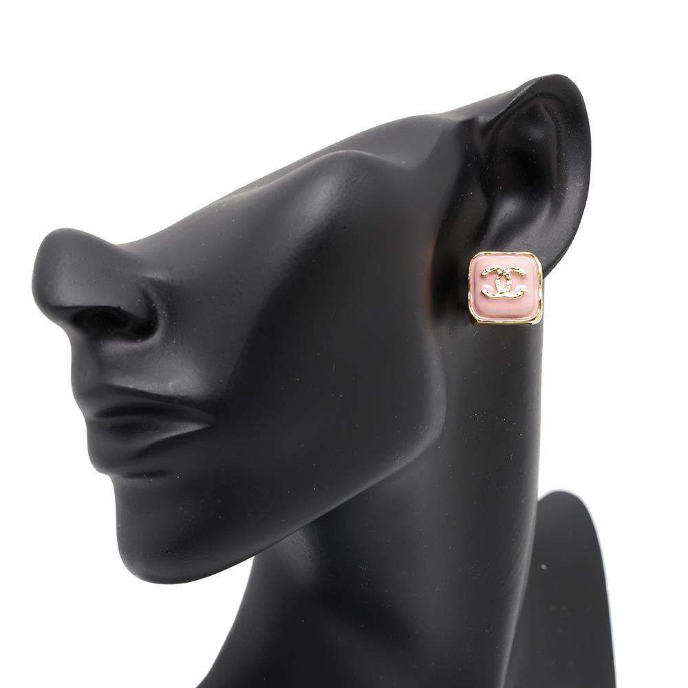 シャネル ピアス