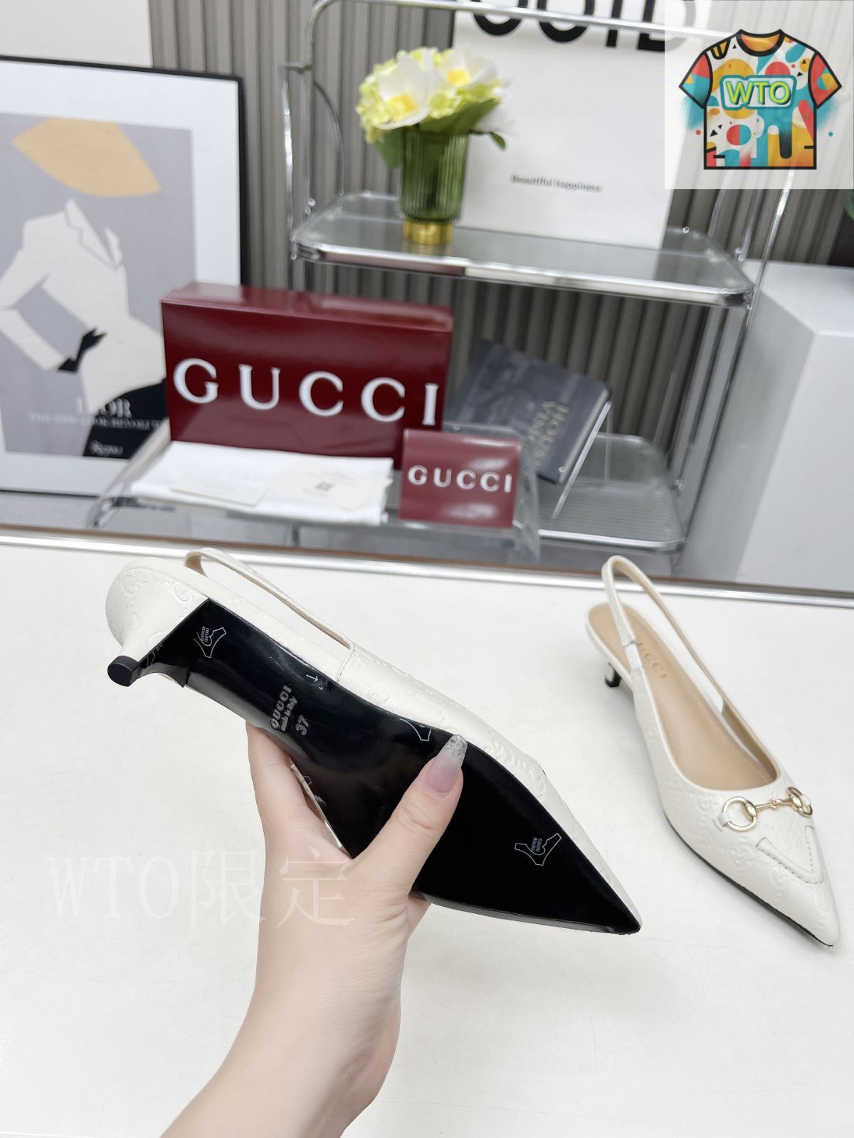 Gucci 水鑽ハイヒールシューズ10-2 - メルカリ