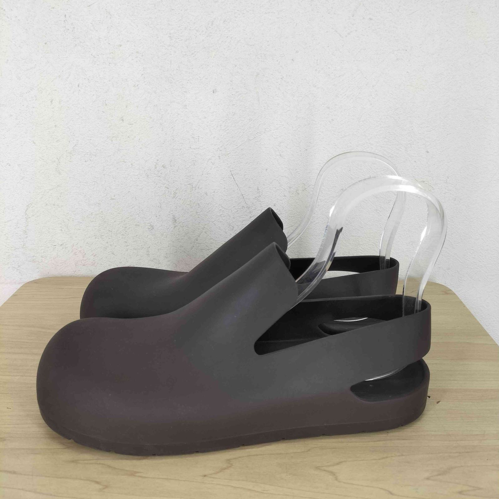 ボッテガヴェネタ BOTTEGA VENETA スリングバック ラバーサンダル 