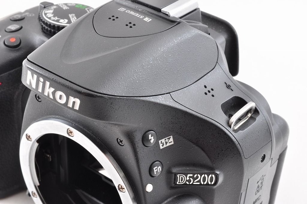 Nikon ニコン D 5200 デジタル一眼レフカメラ ボディ ブラック