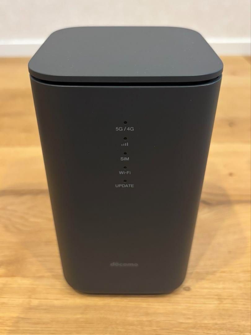 docomo home5g HR02 本体