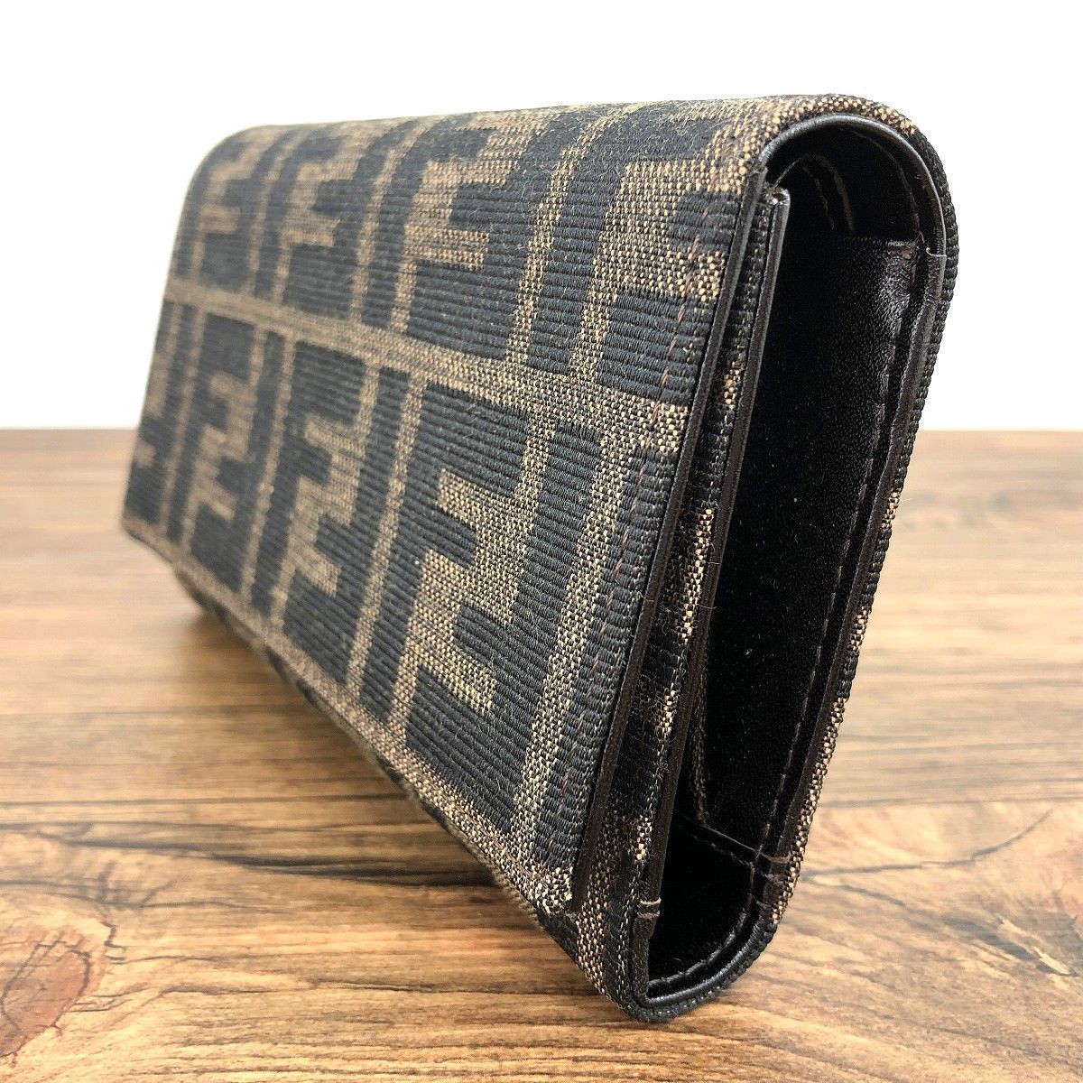 未使用品 FENDI 三つ折り財布 8M0011 ズッカ柄 384-