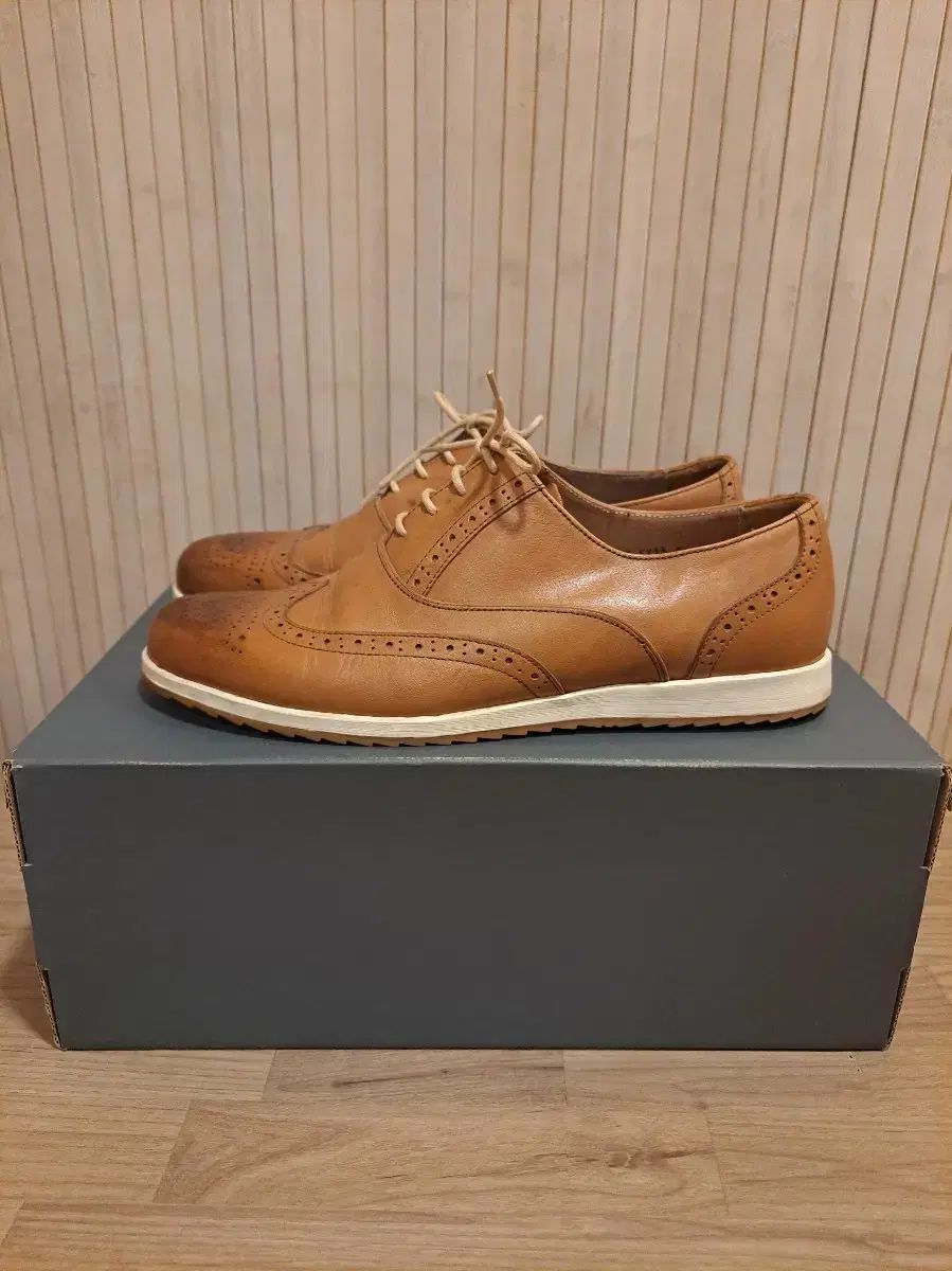 SODA カジュアル スポーツブラ ブラウン ウイングチップ メンズ 靴 265