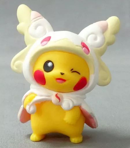 中古】トレーディングフィギュア メガタブンネのポンチョを着た