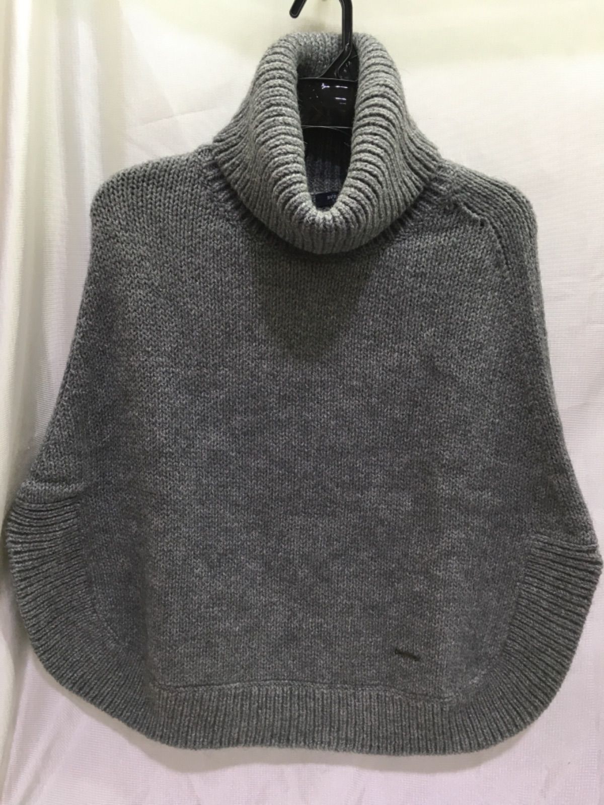 BURBERRY/バーバリー、ニットポンチョ、タートルネック、ロゴ