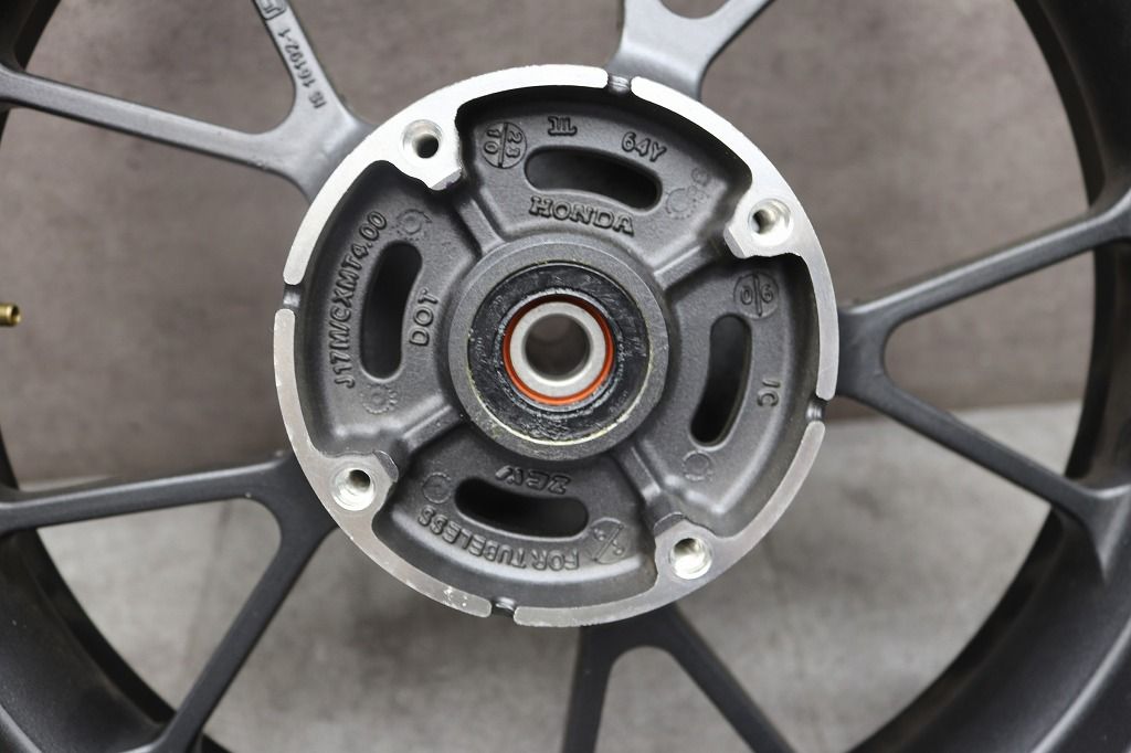 ホンダ 純正 ホーネット2.0 リアホイール 17×4.00 1 9512456417